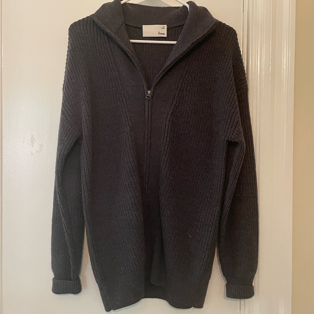 Wilfred Free by Aritzia full-zip oversized knit sweater in an XS